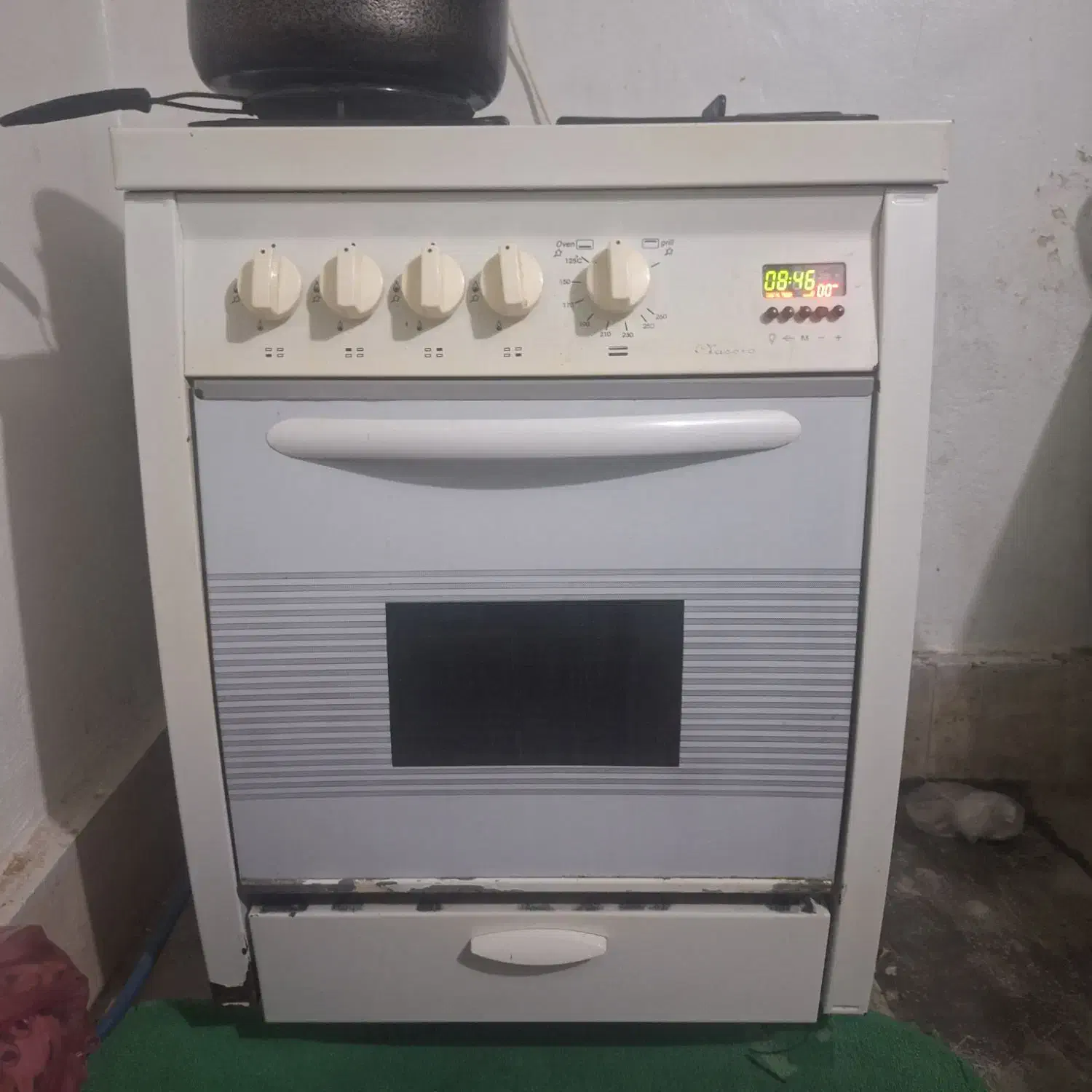 گازفر چهارشعله تمیزو سالم|اجاق گاز و لوازم برقی پخت‌وپز|ری, تقی آباد|دیوار