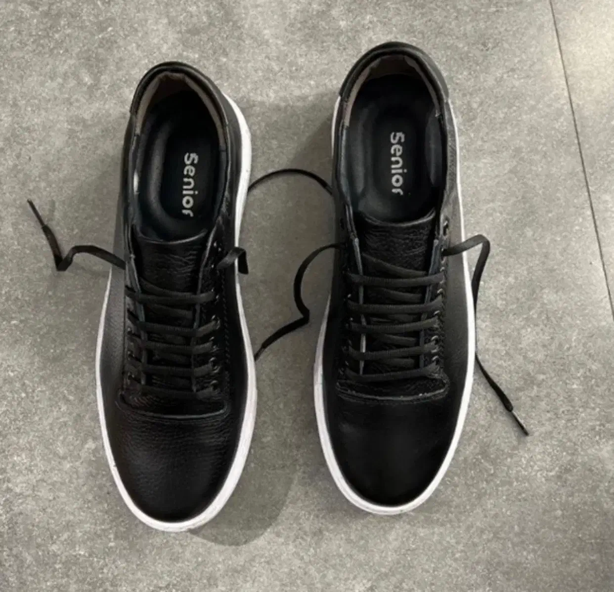 کفش مردانه تمام چرم طبیعی مشکی زیره سفید|کیف، کفش، کمربند|عسلویه, |دیوار