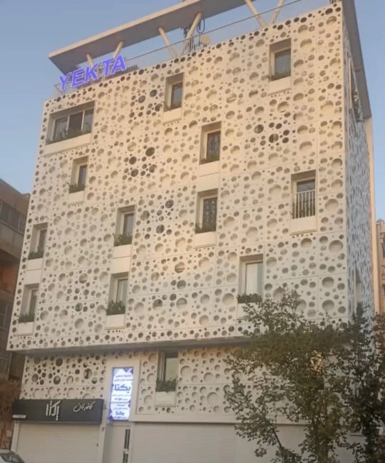 تکنسین کاشت مو خانم کادر درمان، ۵ سال سابقه|استخدام درمانی، زیبایی، بهداشتی|تهران, پرستار|دیوار