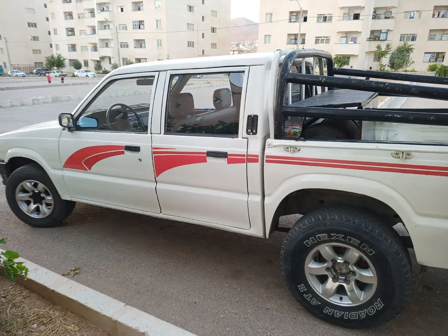 وانت میتسوبیشی مزدا ژاپنی کمک دار 2600|خودرو سواری و وانت|شیراز, لاله|دیوار