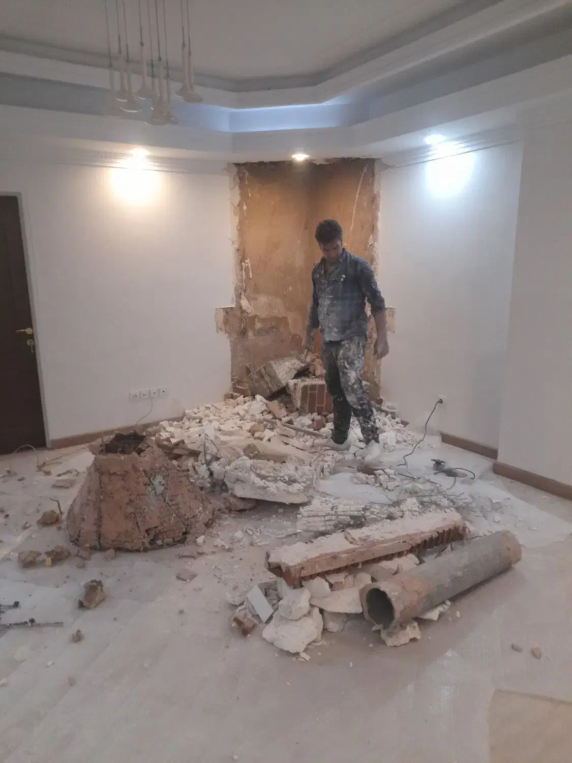 گچکاری تخصصی گچ کاری و تخریب وپنل گچی بنایی|خدمات پیشه و مهارت|تهران, پاسداران|دیوار