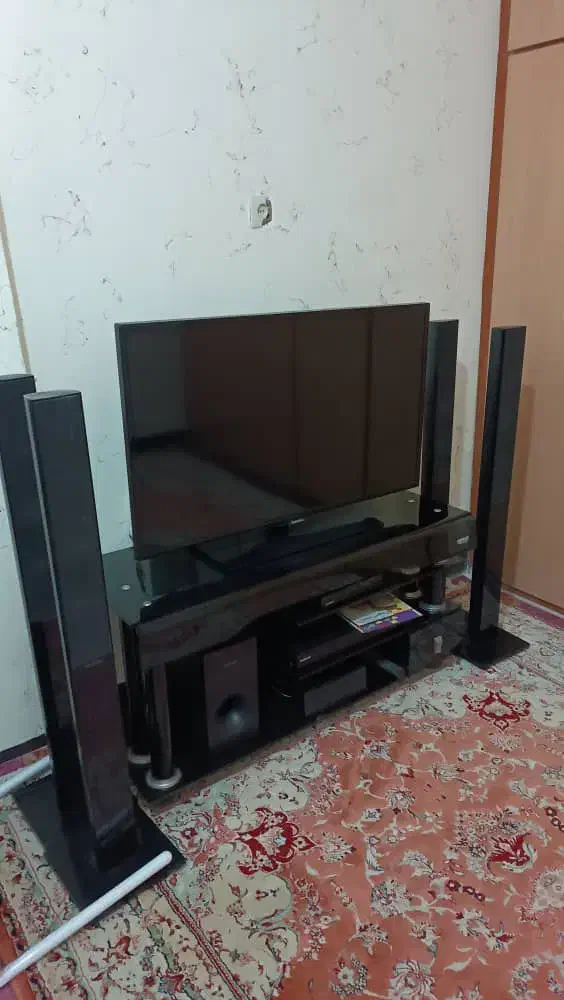 تلویزیون ۴۲ سامسونگ  ویک عددسینما خانواده سامسونگ|تلویزیون و پروژکتور|آبادان, |دیوار