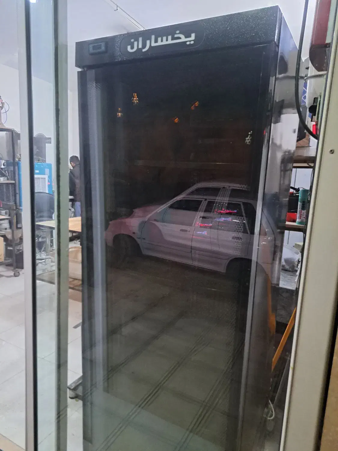 یخچال تک درب تو مشکی ۲ماه کار بسیار تمیز وشیک|یخچال و فریزر|تربت جام, شهید مدرس|دیوار