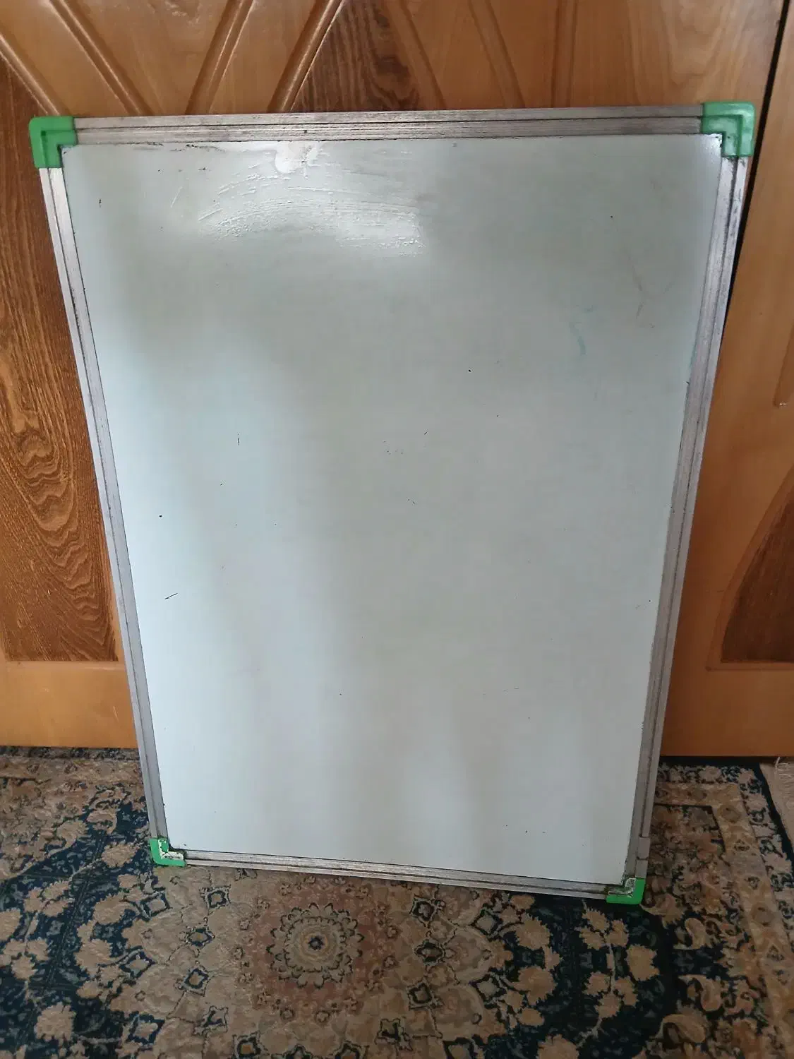 وایت برد|لوازم التحریر|شاهین‌شهر, شهرک میلاد|دیوار