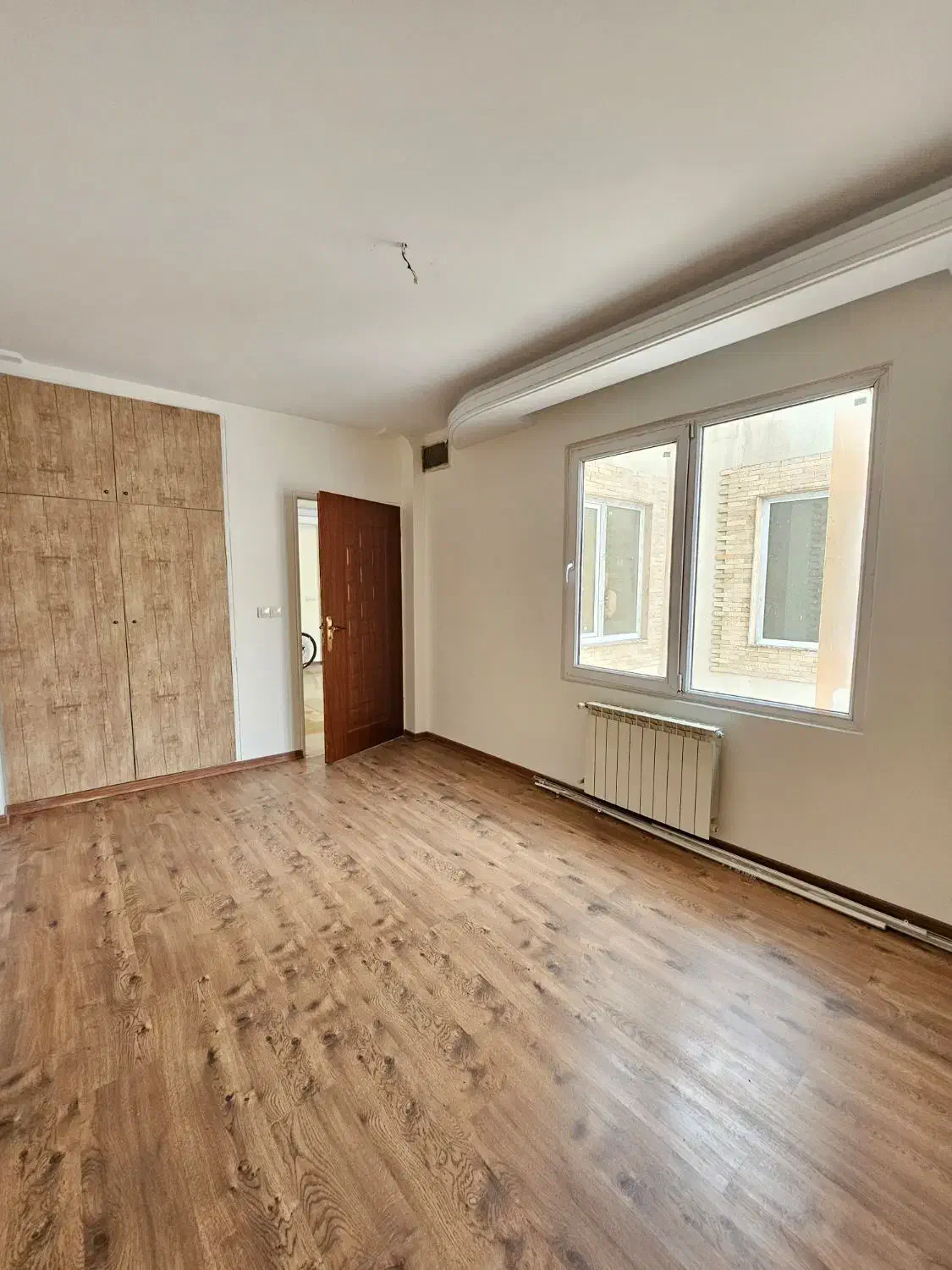 ۱۰۵ متر/خوش نقشه/کوچه پهن/فول امکانات