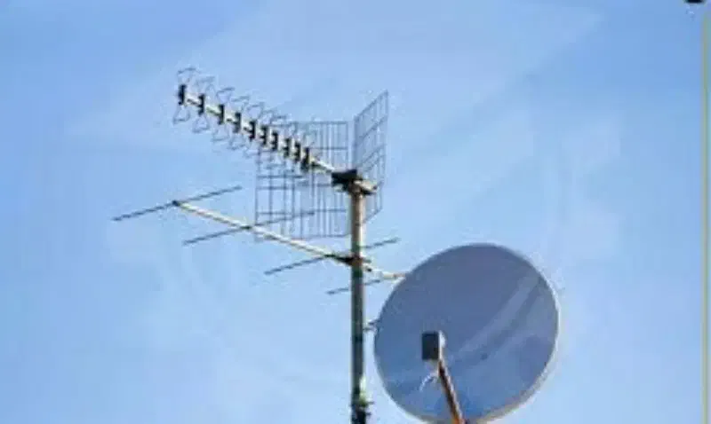 نصب و تنظیم انواع آنتن و گیرنده|خدمات پیشه و مهارت|اصفهان, بهارستان|دیوار