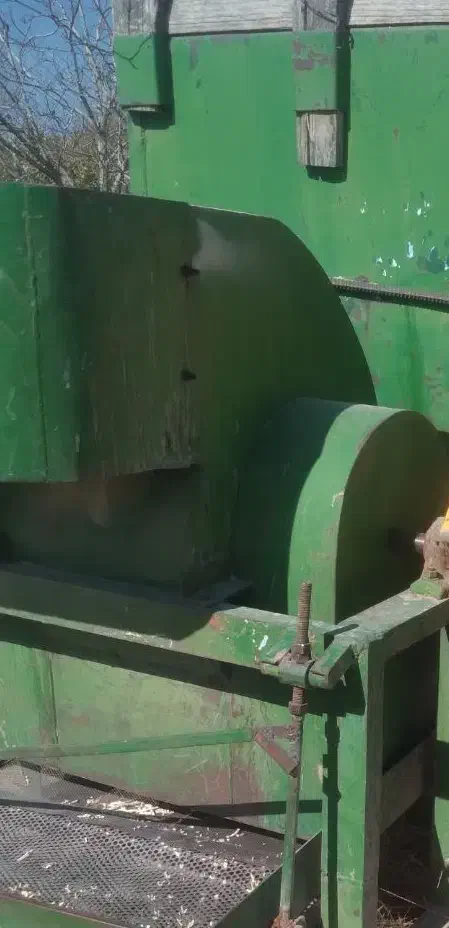 تراکتوربا ادوات|خودرو سنگین|سیسخت, |دیوار