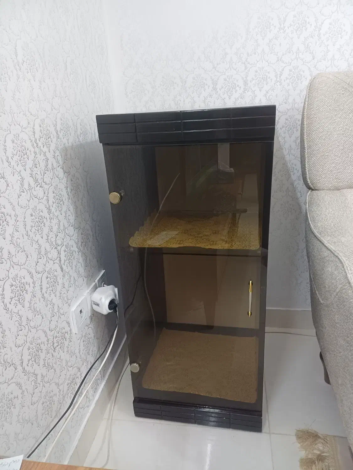 دو عدد بوفه چوبی|بوفه، ویترین، کنسول|گرگان, |دیوار