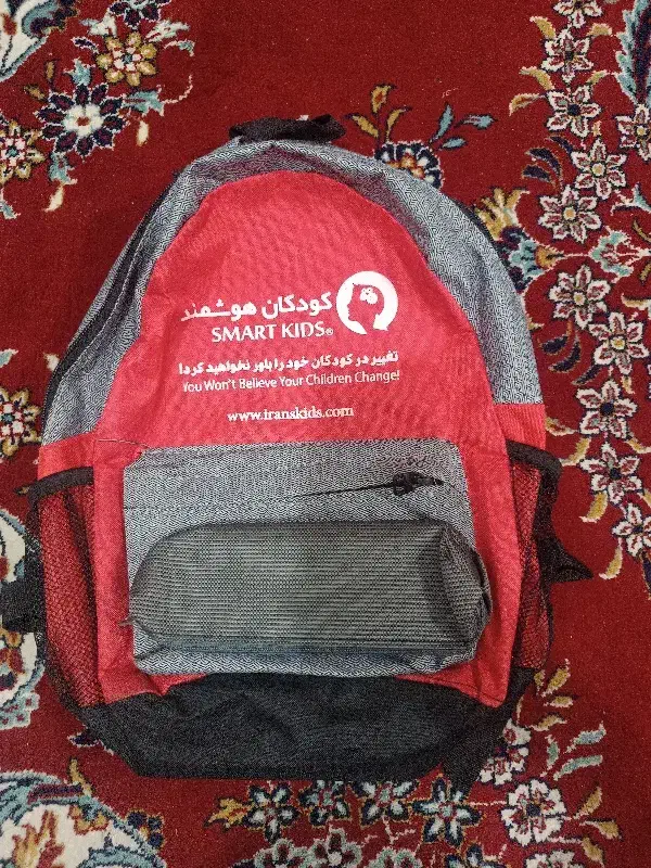 کیف مدرسه با جامدادی|کیف، کفش، کمربند|مینودشت, |دیوار