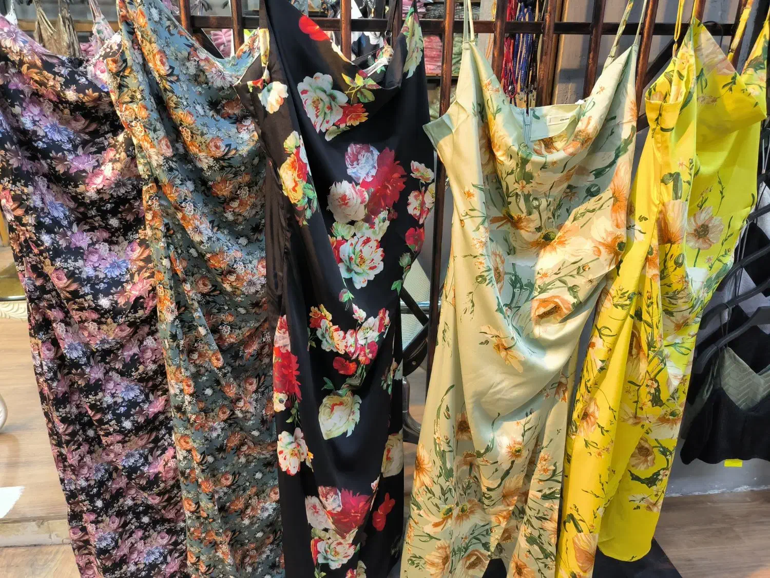 مسئول تولید محتوا و مدل برای عکاسی|استخدام رایانه و فناوری اطلاعات|درگهان, |دیوار