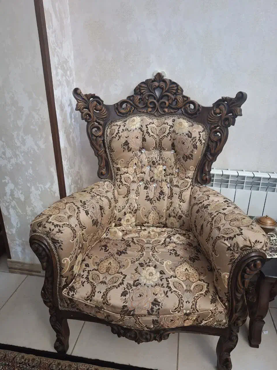مبل استیل(سلطنتی) ۹ نفره|مبلمان خانگی و میز عسلی|قم, سراجه|دیوار