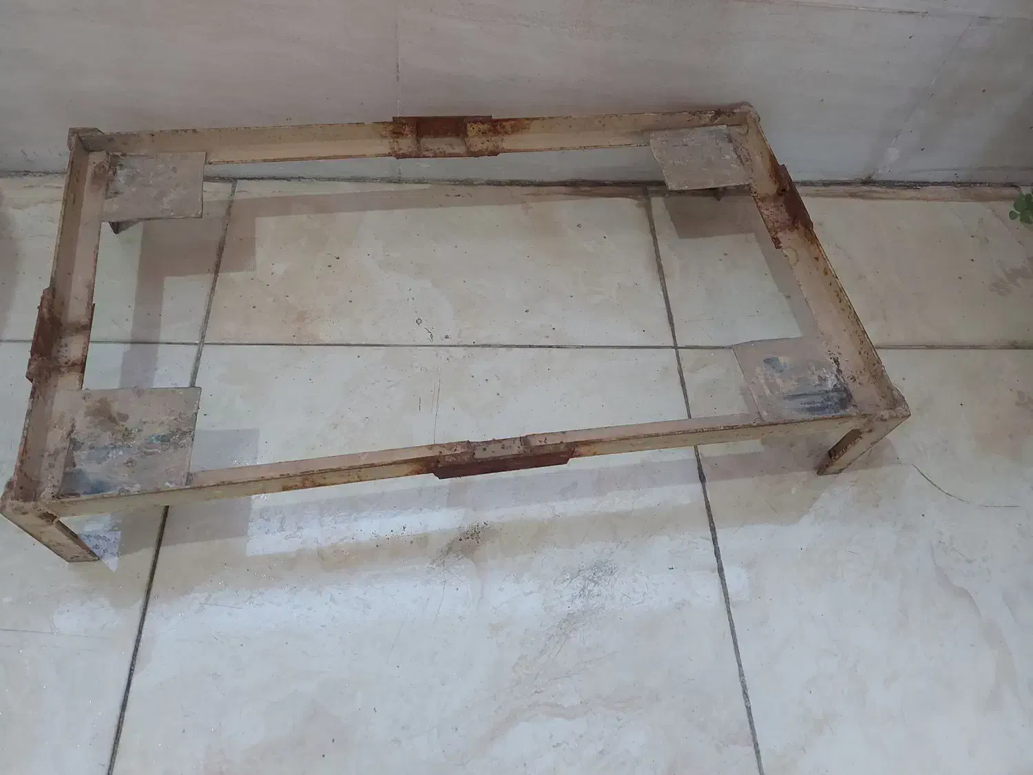 چهارپایه آهنی|ابزارآلات|اهواز, کوی باهنر|دیوار