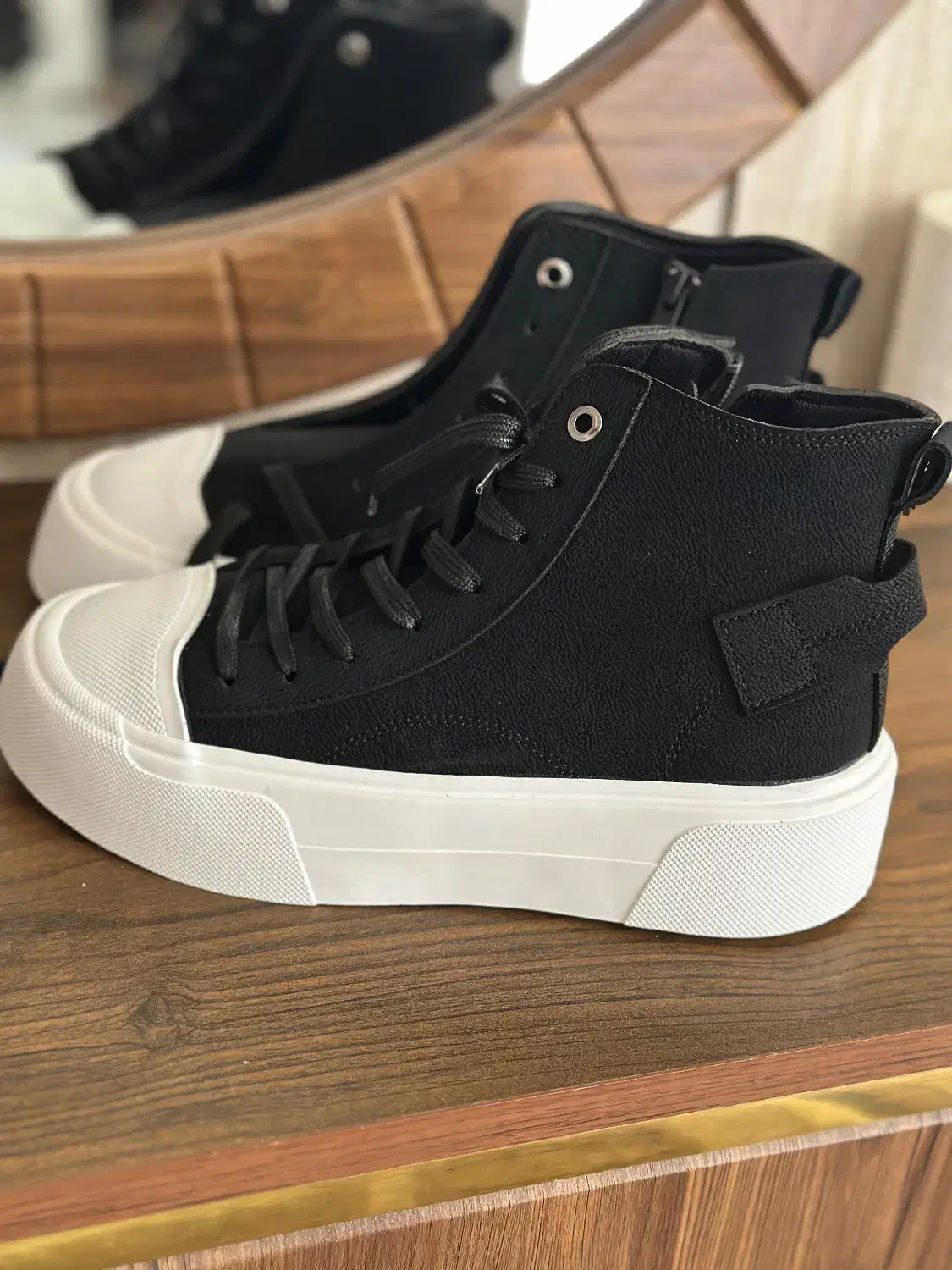 کتونی ساقدارزیپی|کیف، کفش، کمربند|فردوسیه, |دیوار