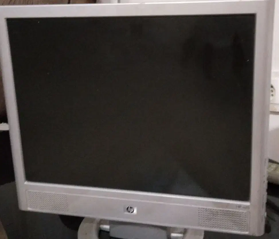مانیتور اچ پی 15اینچ|قطعات و لوازم جانبی رایانه|اردبیل, |دیوار