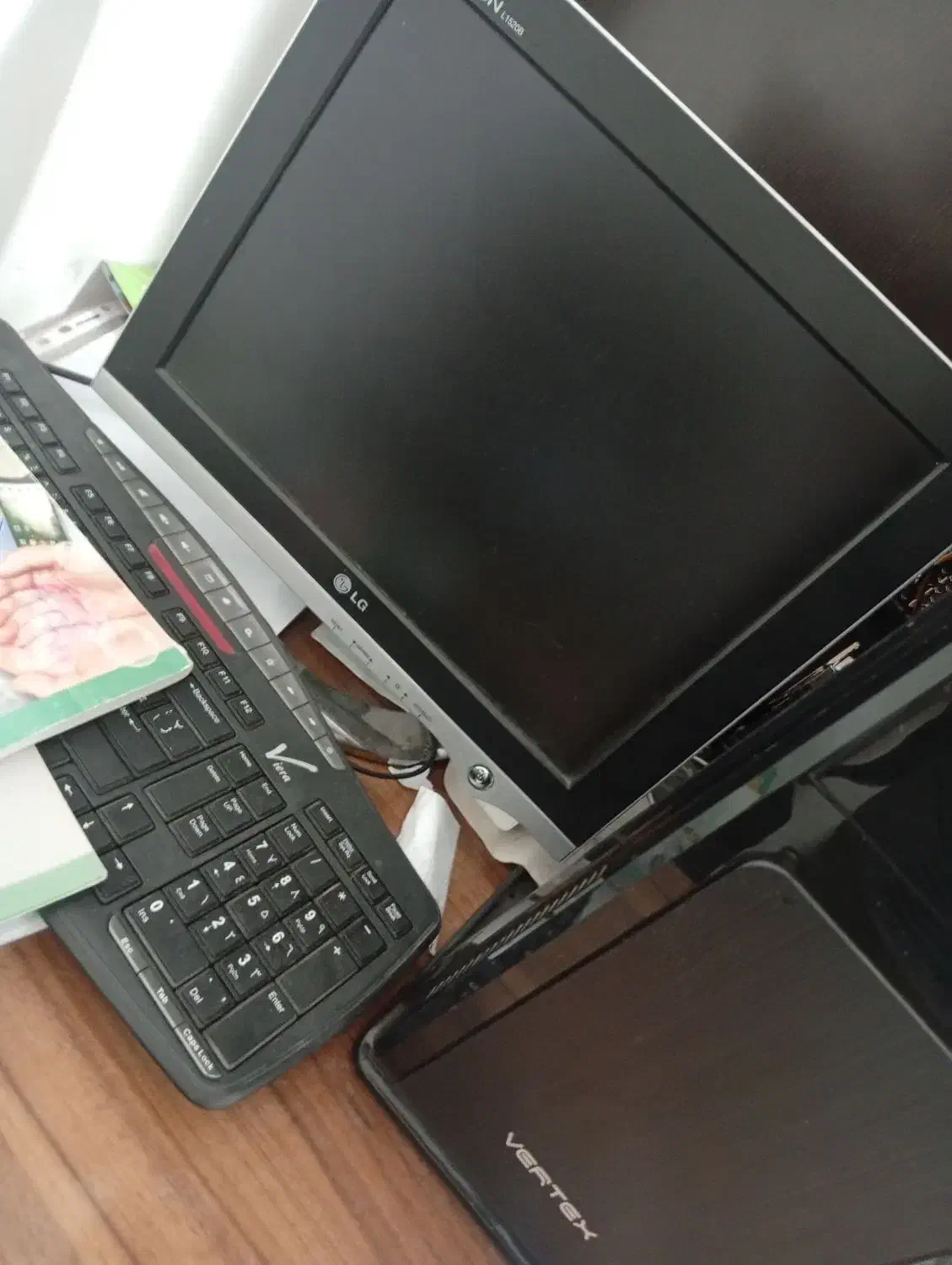 کامپیوتر  با مانیتور|رایانه رومیزی|اردبیل, |دیوار