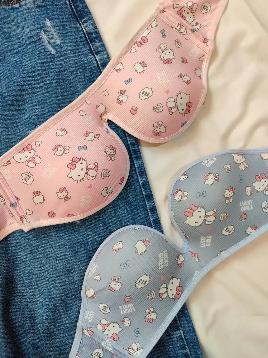 سوتین اسفنجی کیتی|لباس|مراوه, |دیوار