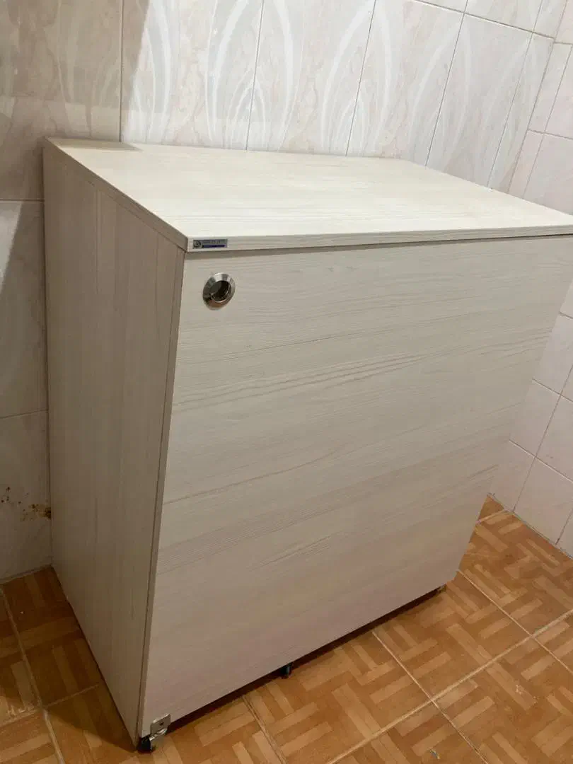 میز تحریر|میز تحریر و کامپیوتر|تهران, پرواز|دیوار