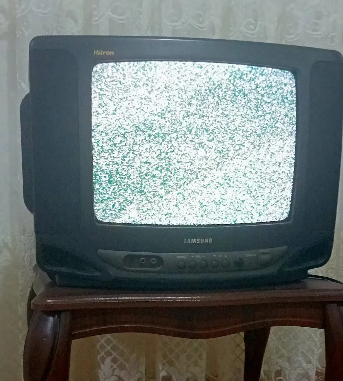 تلویزیونHitronسالم سالم|تلویزیون و پروژکتور|آستانه اشرفیه, |دیوار