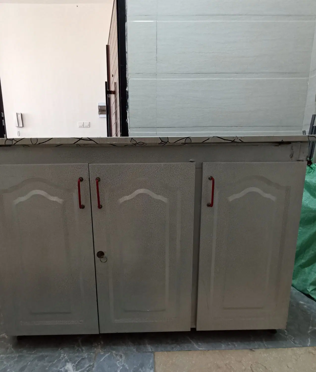 کابینت|آبچکان و نظمدهنده ظروف|کرمانشاه, |دیوار
