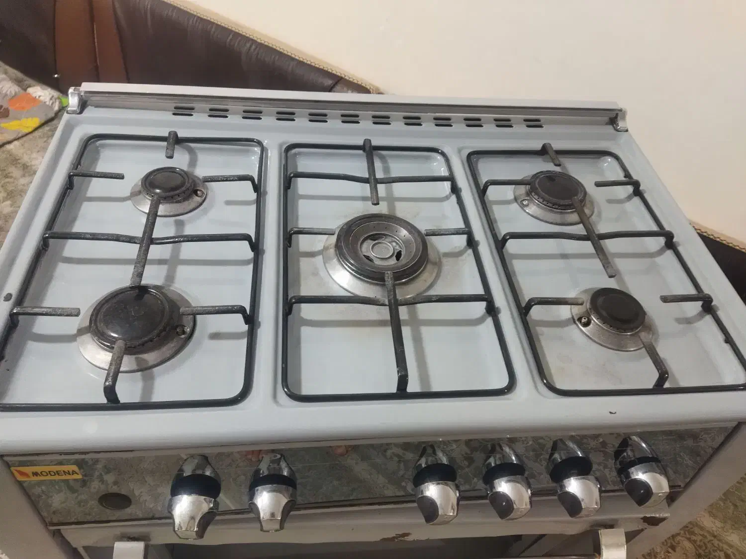 اجاق گاز 5 شعله تمیز شیشه اش شکسته1200تومان|اجاق گاز و لوازم برقی پخت‌وپز|بم, |دیوار