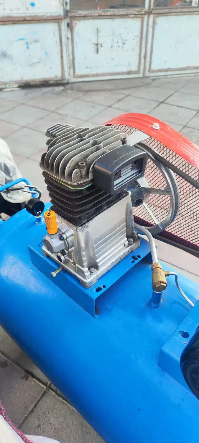 پمپ باد ۲۵۰ لیتری تکفاز درحد / دورکن لبه چسبان|ابزارآلات|چهاردانگه (تهران), |دیوار