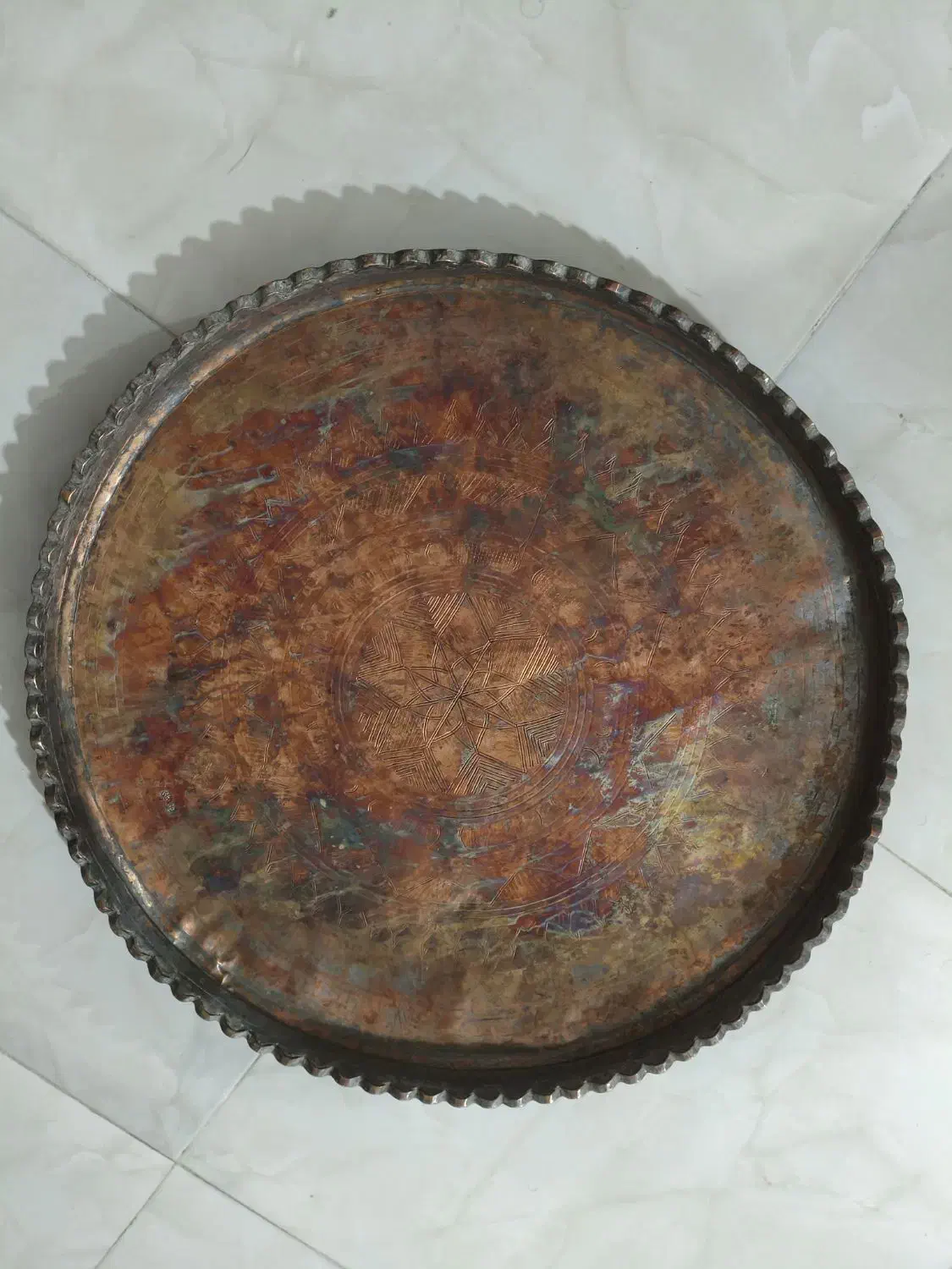 سینی مسی قدیمی|کلکسیون اشیاء عتیقه|الوند, |دیوار