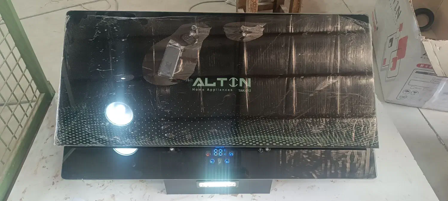 هود التین|هود|تبریز, |دیوار