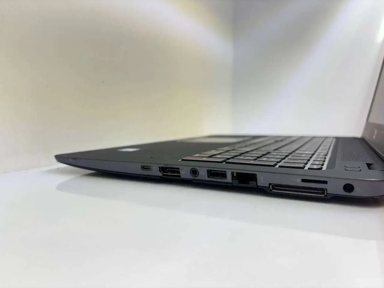 لپتاپ HP مدل EliteBook 15U G4|رایانه همراه|اندیشه, اندیشه فاز ۳|دیوار