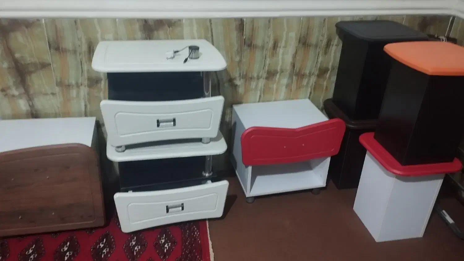 میز کشودار،صندلی|صندلی و نیمکت|گرگان, |دیوار