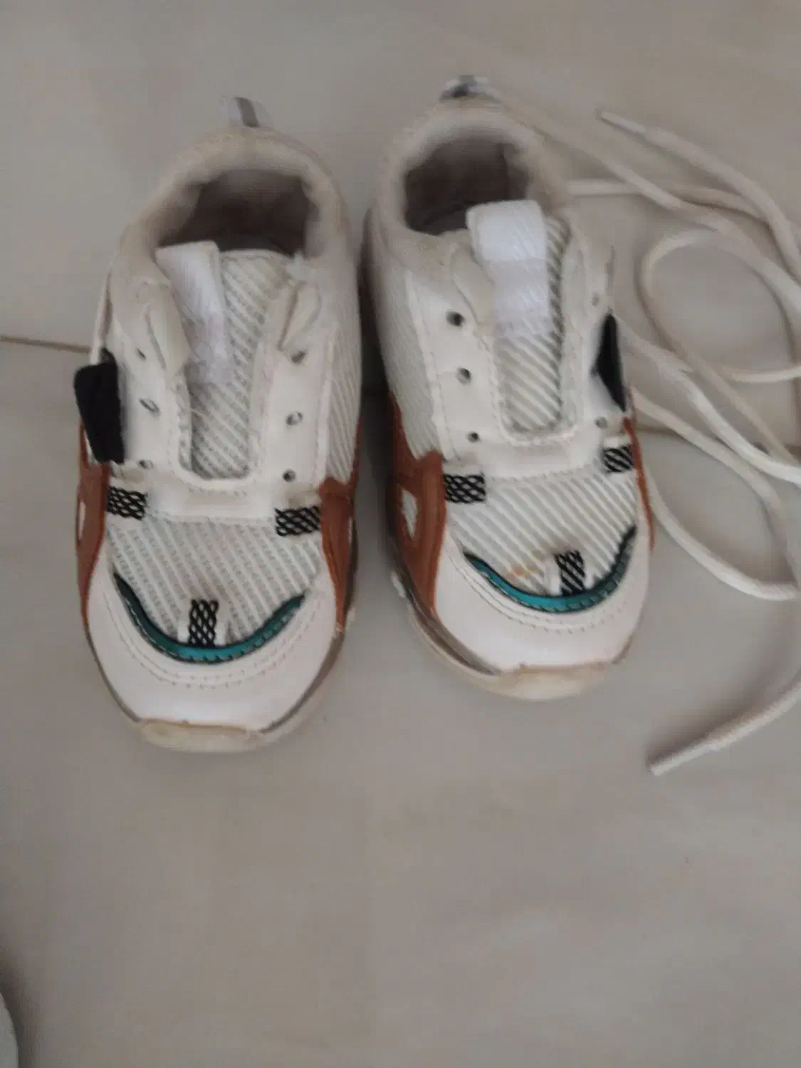 کفش بچگانه|کفش و لباس بچه|قم, شاه سید علی|دیوار