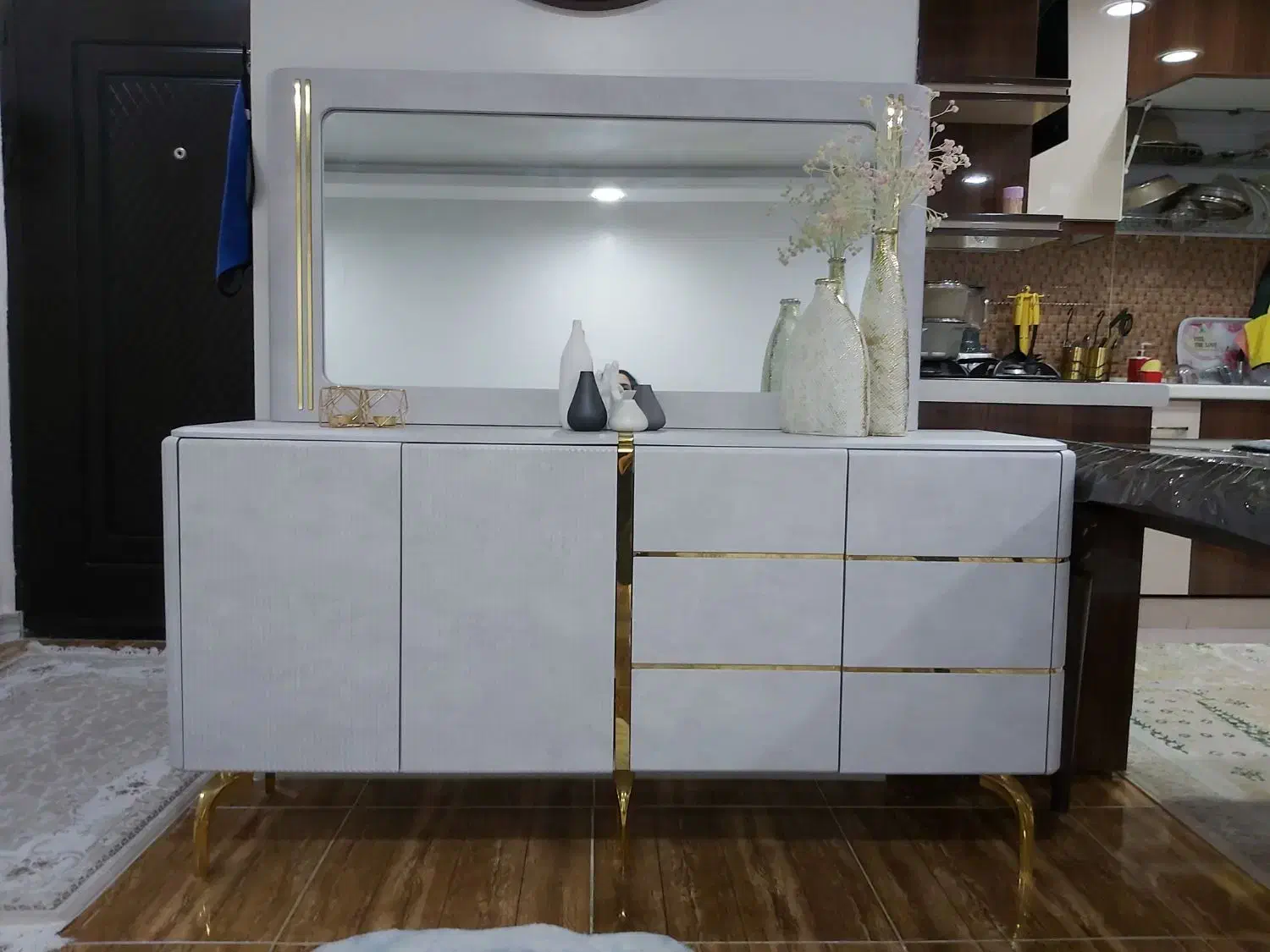 میز کنسولی|بوفه، ویترین، کنسول|بندر ماهشهر, |دیوار