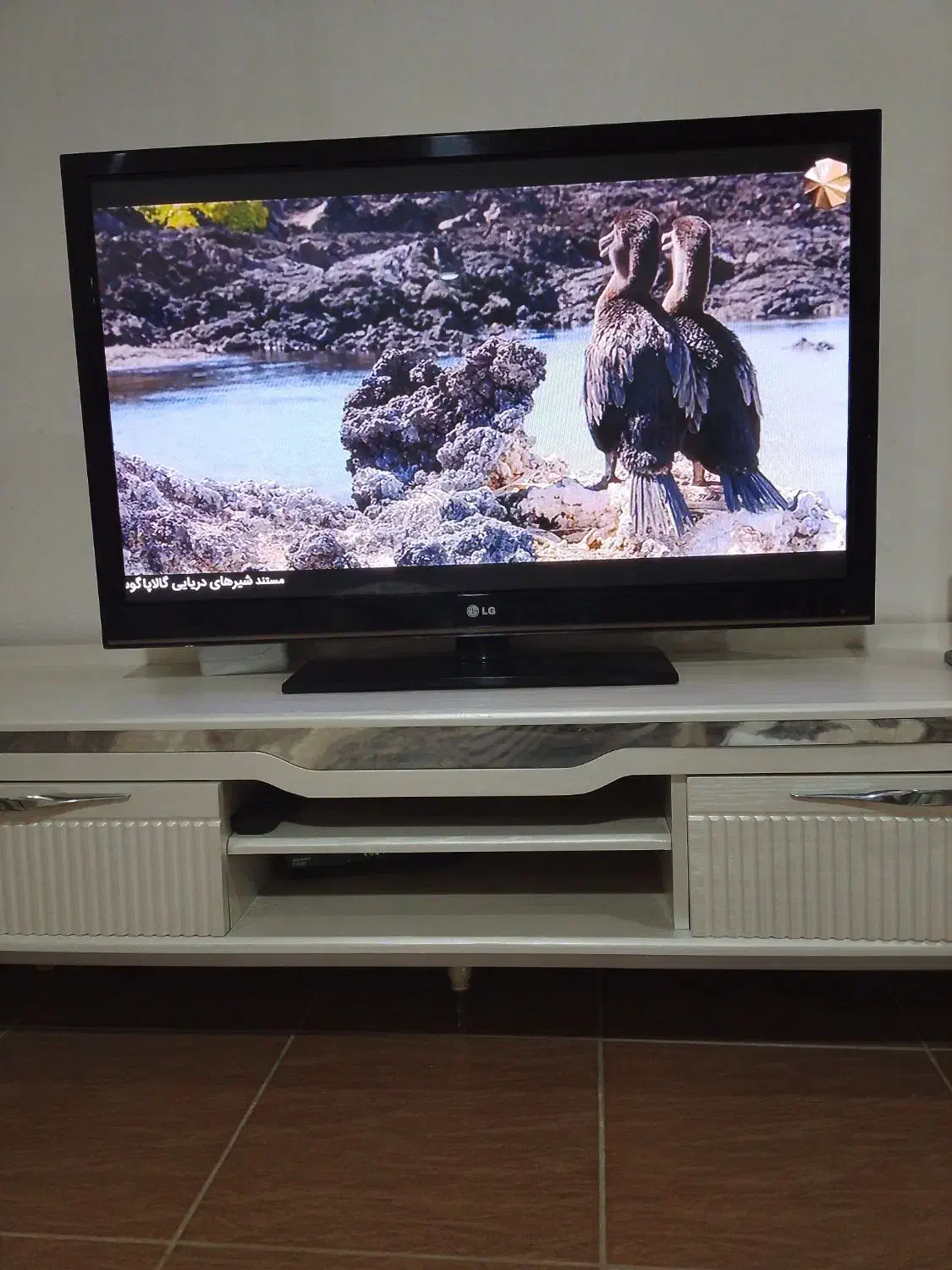 ال سی دی|تلویزیون و پروژکتور|دره شهر, |دیوار