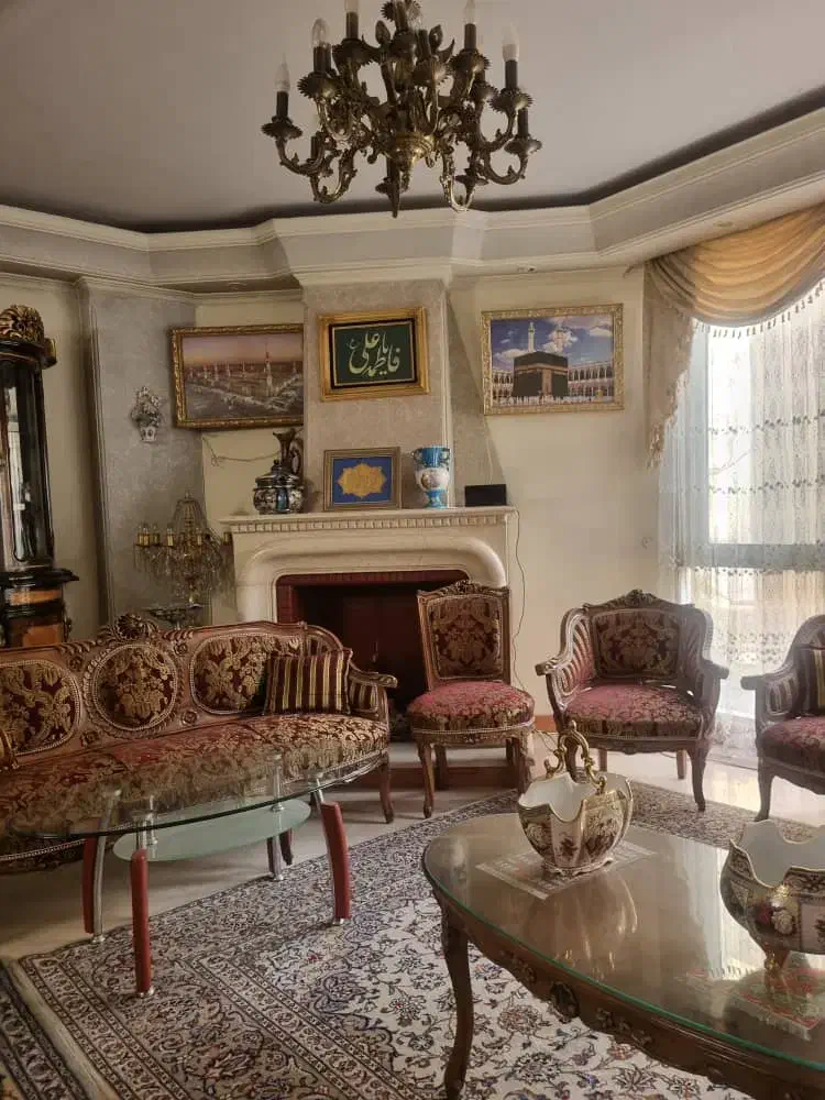 پاسداران ۱۸۵ متر ۳ خواب بدون مشابه بقیمت رسیده