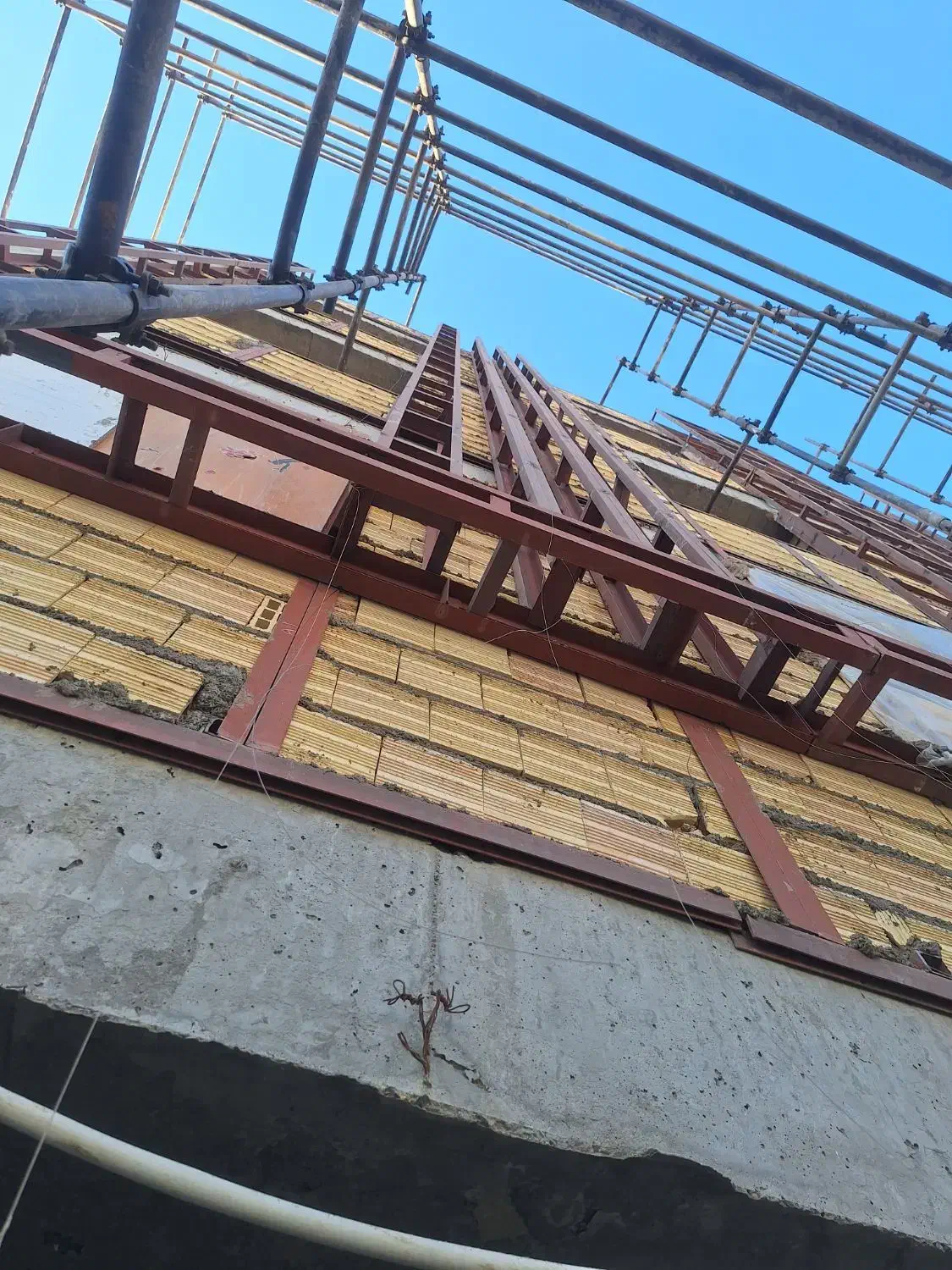 نیازمند 3 نفر کارگر جوشکار|استخدام صنعتی، فنی، مهندسی|شاهین‌شهر, فردوسی|دیوار