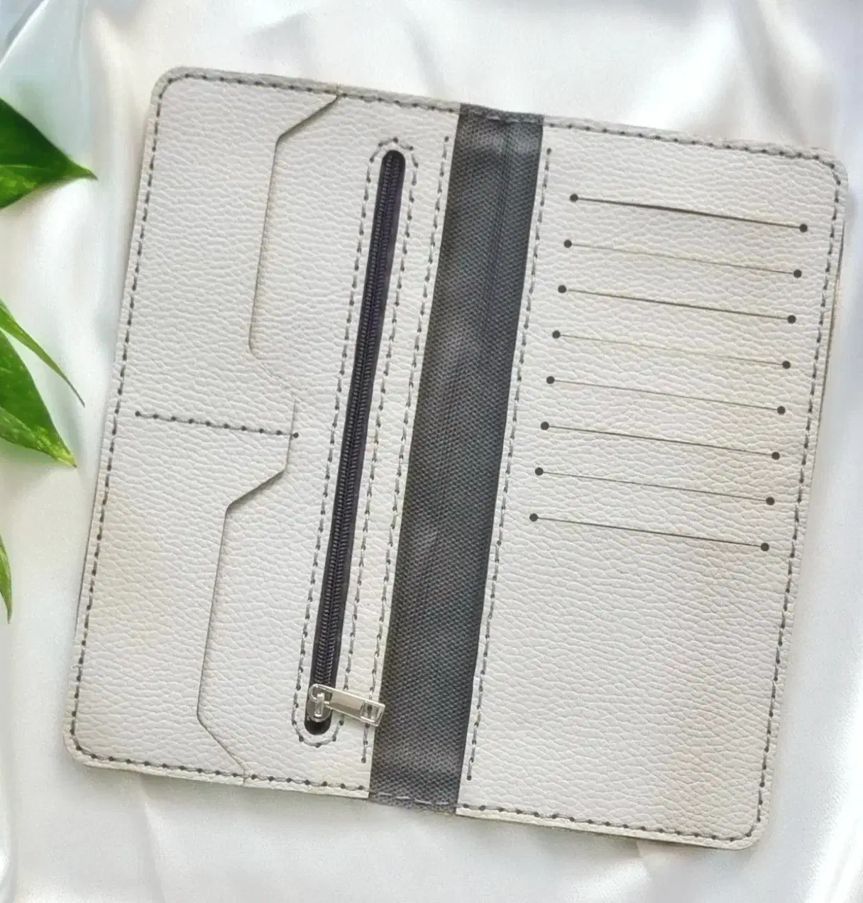 کیف پول چرم|کیف، کفش، کمربند|اندیشه, اندیشه فاز ۱|دیوار