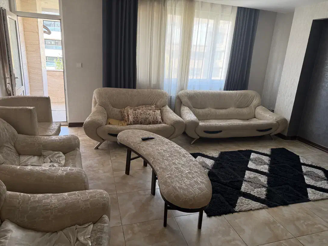 مبل و میز غذاخوری|مبلمان خانگی و میز عسلی|شیراز, فرهنگ شهر|دیوار