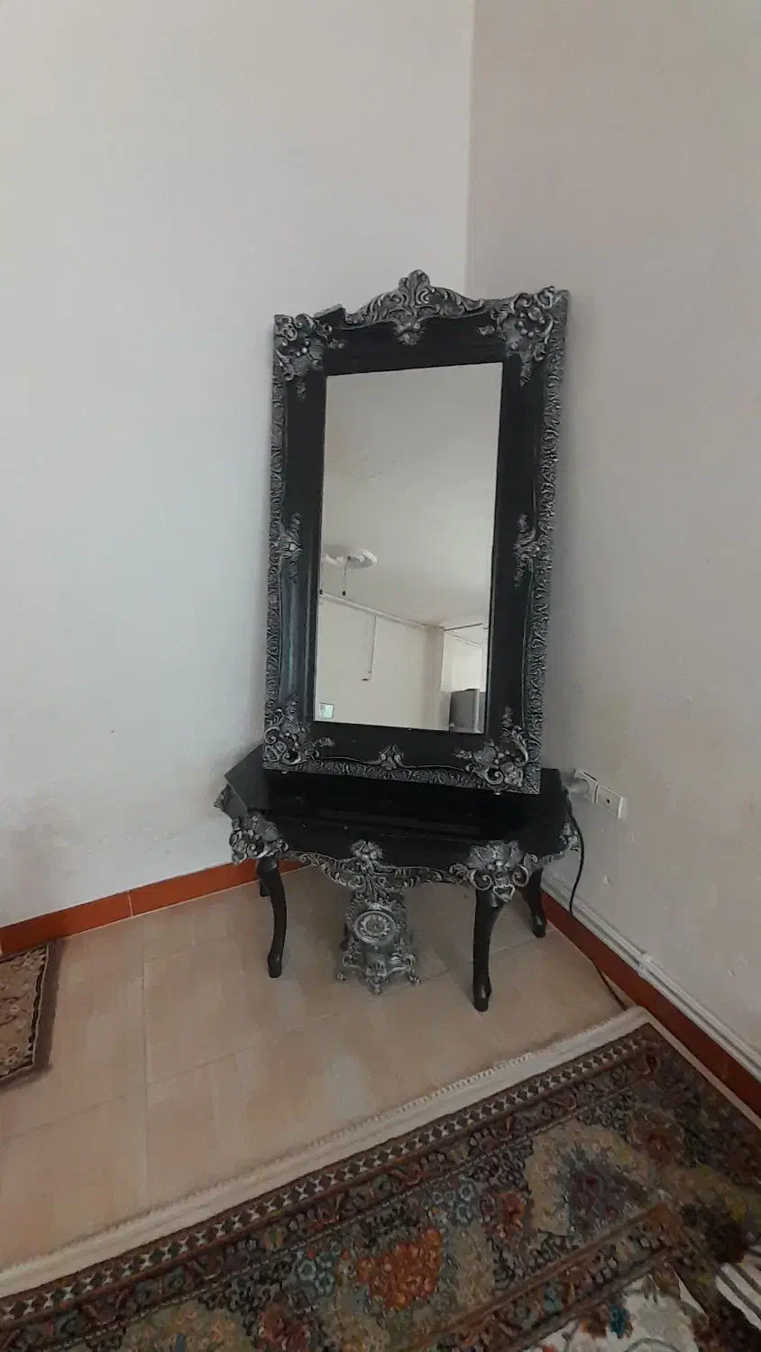 اینه کنسول مشکی|بوفه، ویترین، کنسول|کرمانشاه, |دیوار