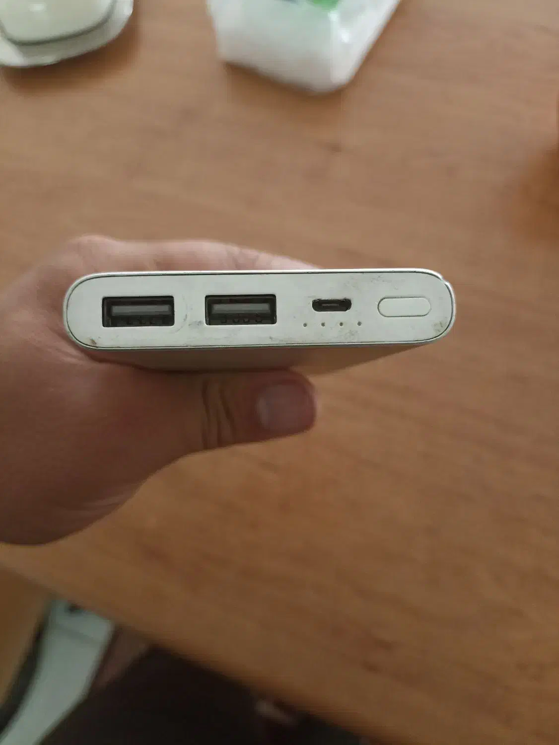 ساعت مچی|ساعت|شبستر, |دیوار