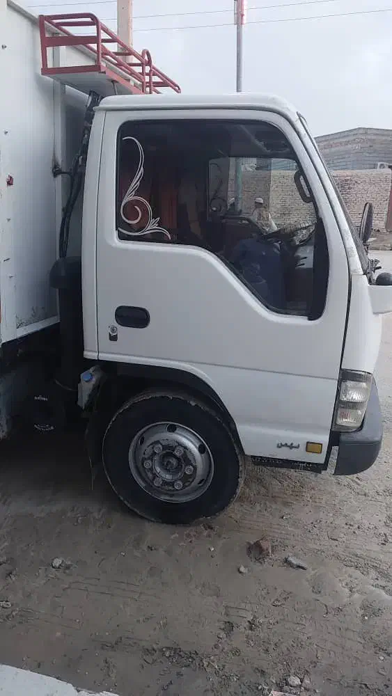 ایسوزو ۶تن|خودرو سنگین|سراوان, |دیوار