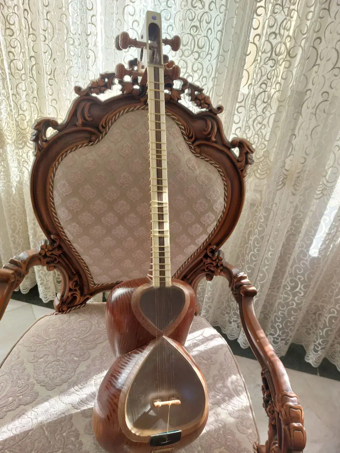 تار کلهر دو مهر نو نو|سازهای سنتی|قم, کلهری|دیوار