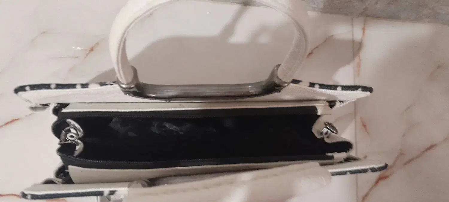 کیف زنانه|کیف، کفش، کمربند|کلاله, |دیوار