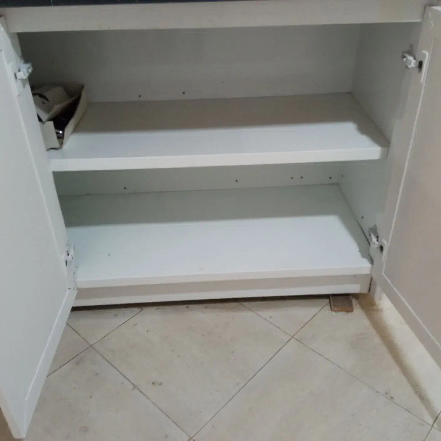 کابینت درب چوب بدنه فلز ورق سنگین|مصالح و تجهیزات ساختمان|رشت, معلم|دیوار