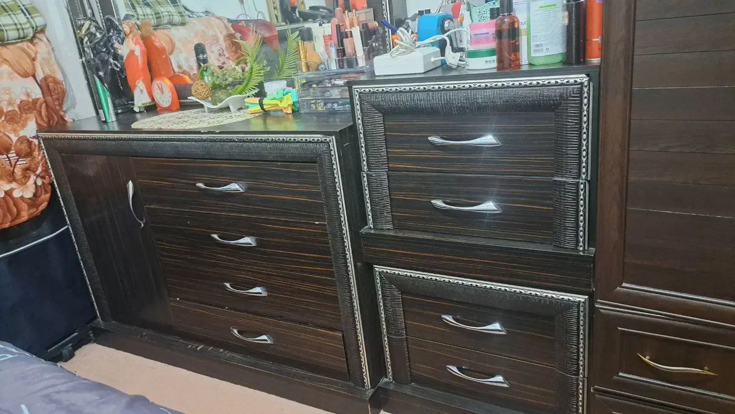 تخت دو نفره|تخت و سرویس خواب|اندیشه, اندیشه فاز ۱|دیوار