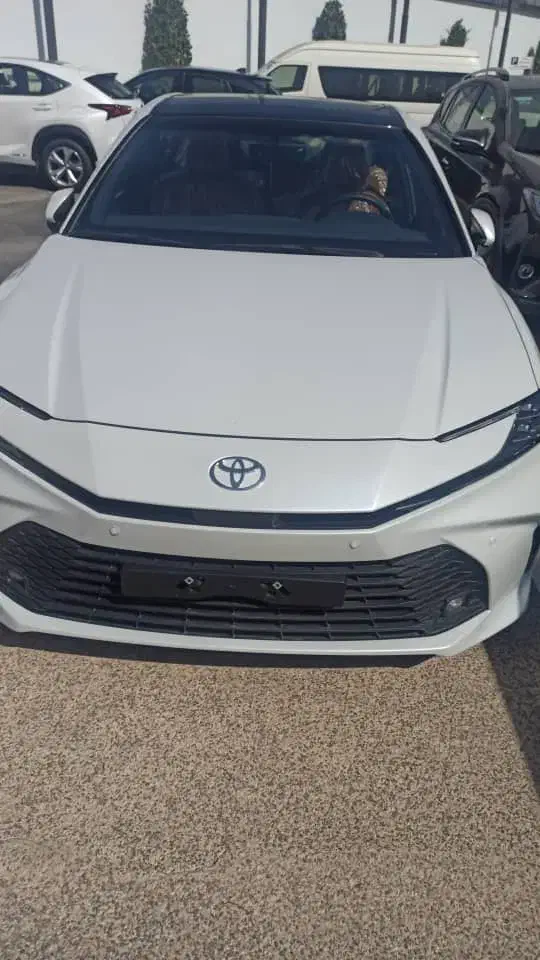 کمری LE 2.5 hybrid 2025 ژاپن|خودرو سواری و وانت|تهران, نیاوران|دیوار