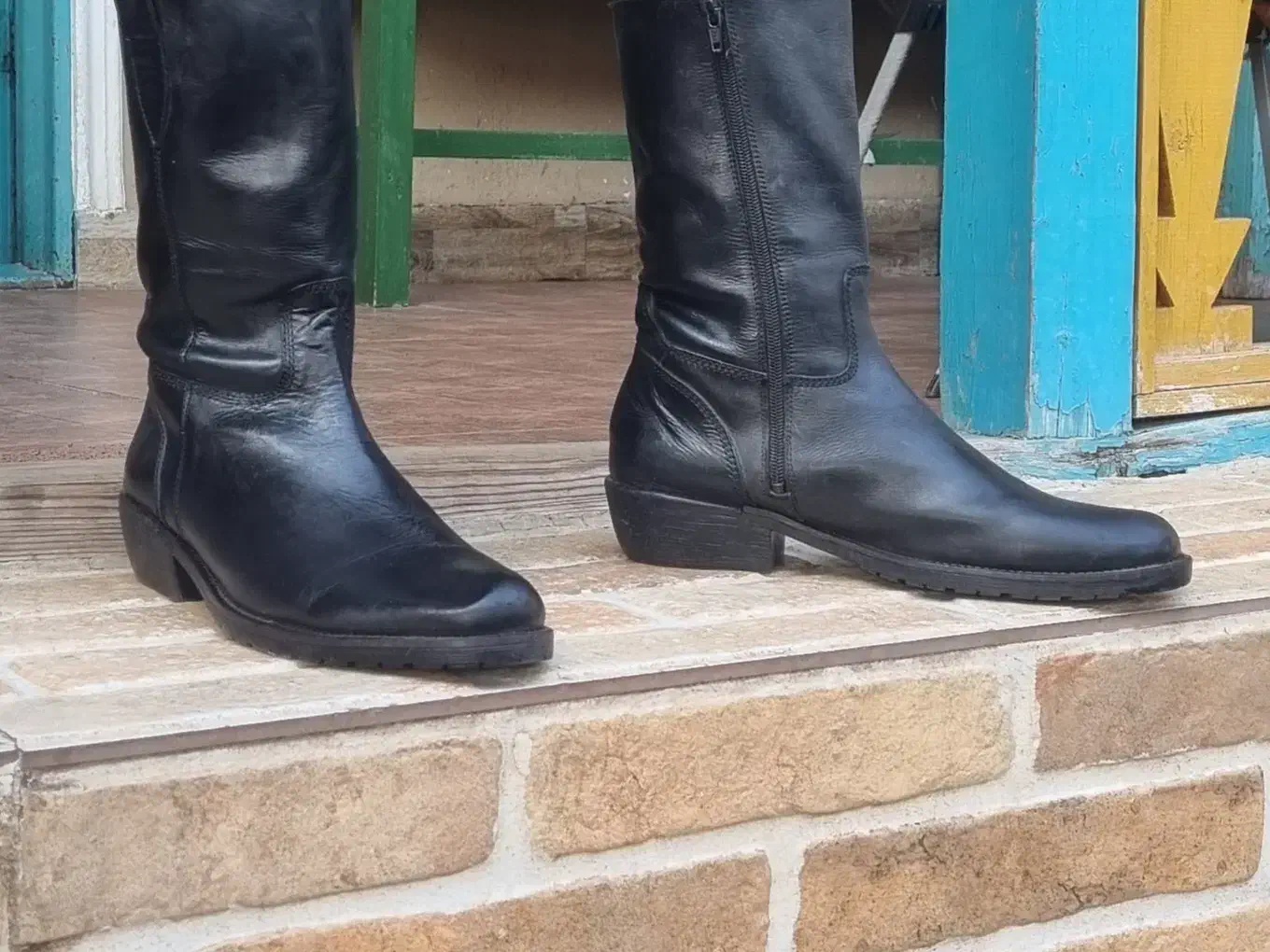 بوت چرم اصل برند DOLCIS|کیف، کفش، کمربند|رشت, منظریه|دیوار