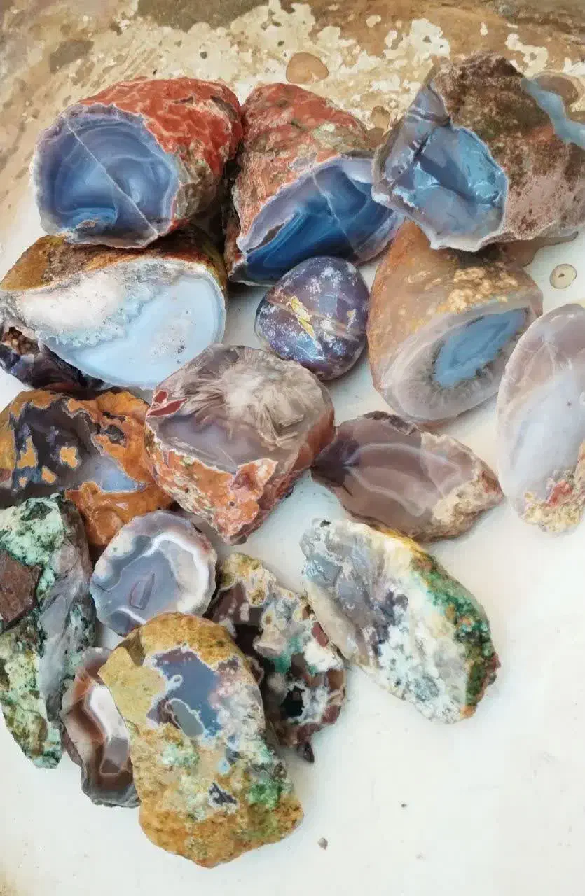 عقیق رنگی سلیمانی|جواهرات|فردوس (خراسان), |دیوار