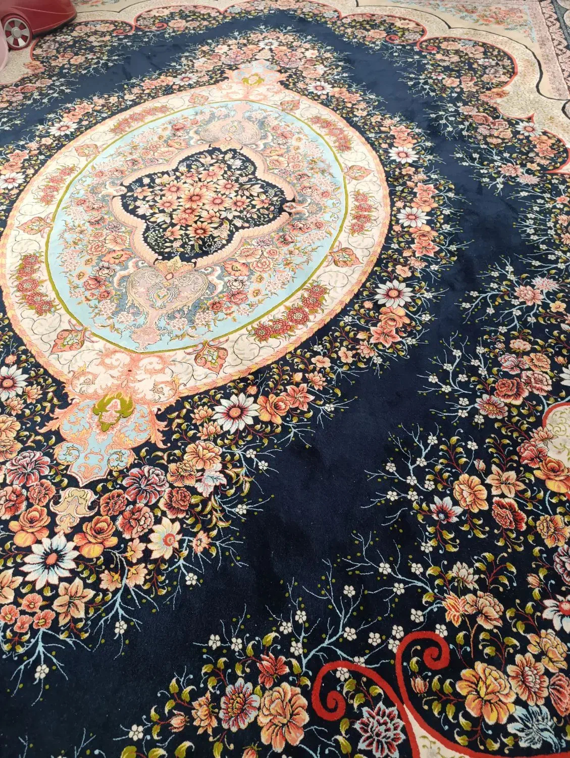 فرش|فرش|شیراز, ده پیاله|دیوار