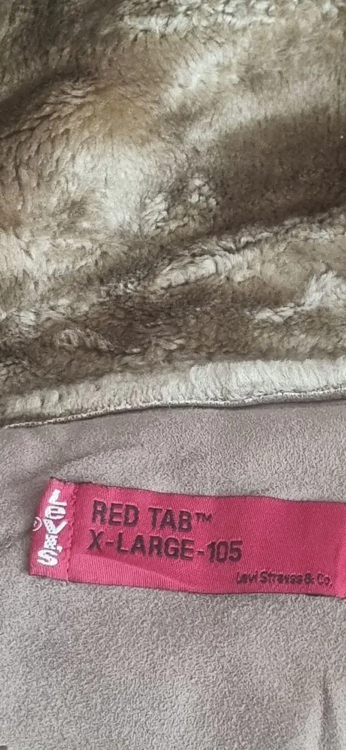 کاپشن نو|لباس|فولادشهر, مسکن مهر فولادشهر|دیوار