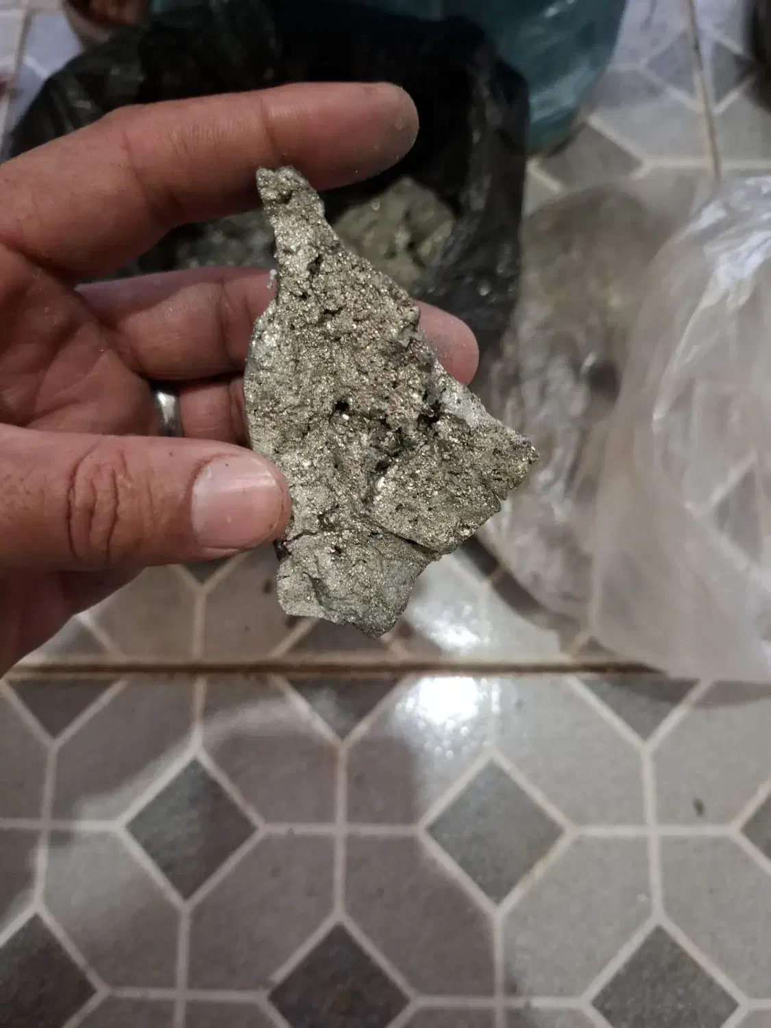 فروش سنگ آنتی موان|عمدهفروشی|تخت سلیمان, |دیوار