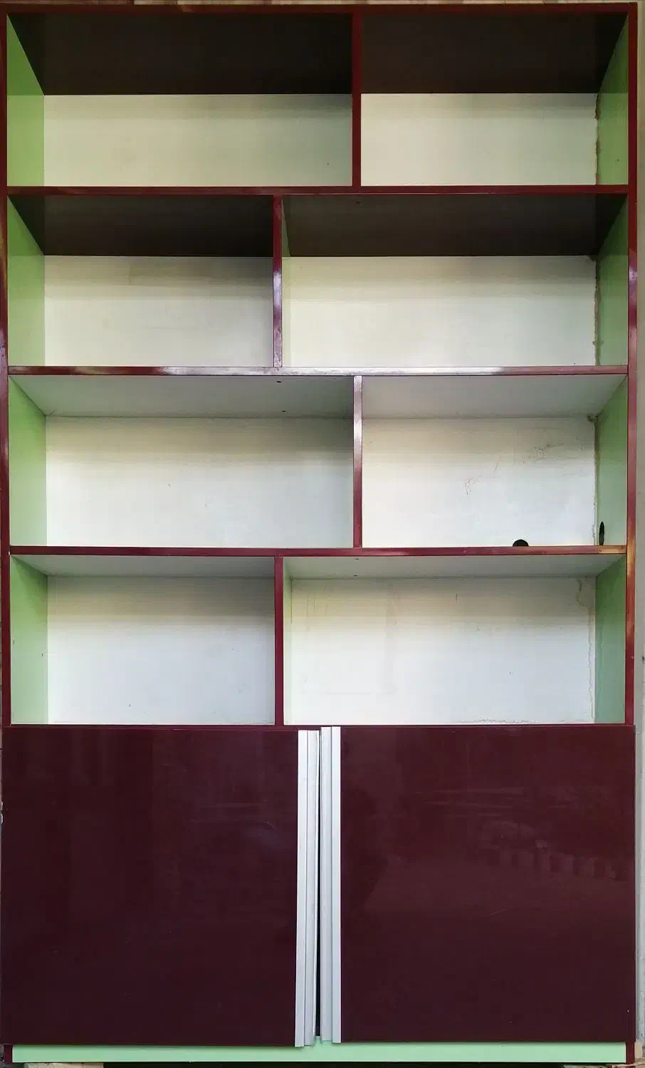 کتابخانه|کتابخانه، شلف، قفسه‌های دیواری|شوشتر, |دیوار